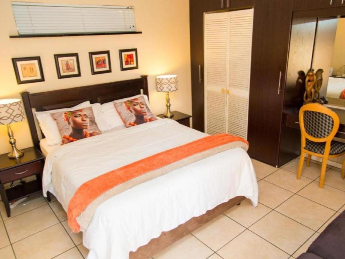 Sollunaa Guesthouse Sandton Szoba fotó